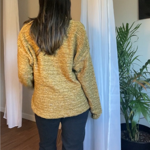Universal thread green slouchy sweater - Picture 4 of 5